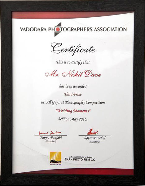 Received 3rd Price from Vadodara Photographers Association in Wedding Photograpy