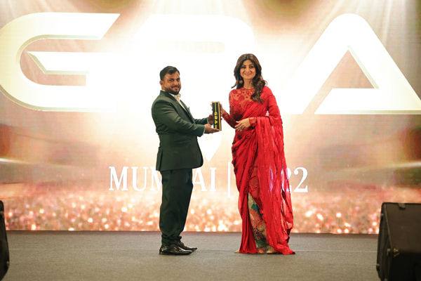 GBA Award For Best Photographer Of INDIA 2022 By Shilpa Shetty Kundra