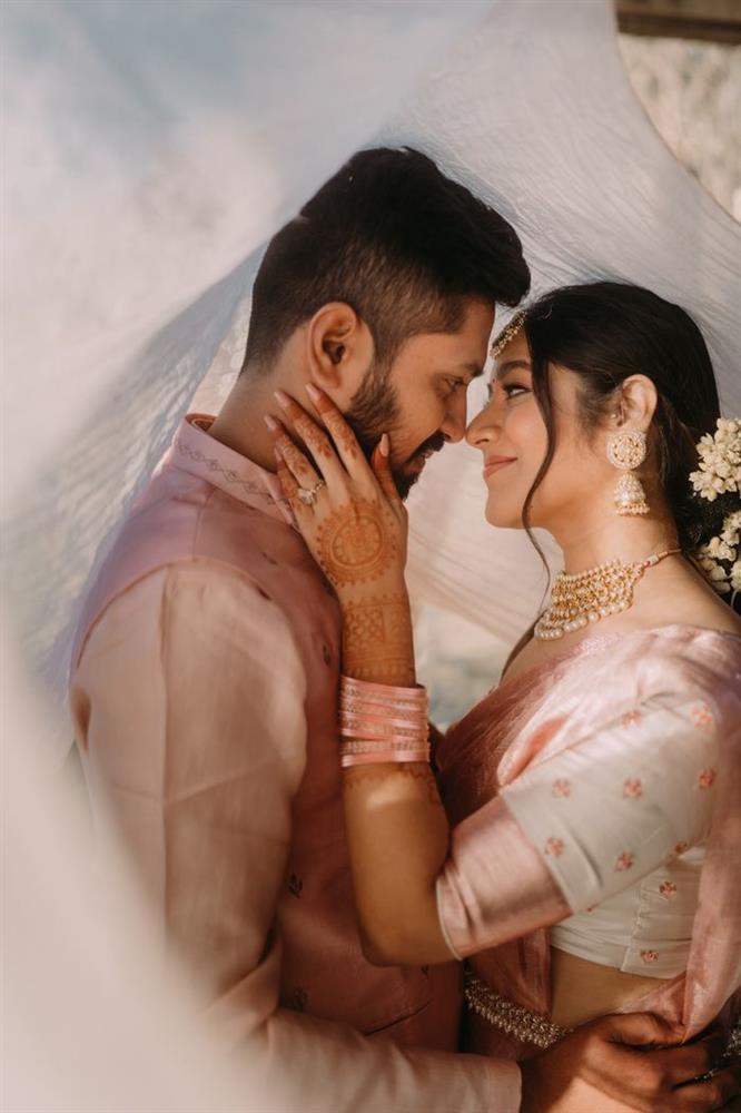 Let's Dive into South Indian Wedding with Exclusive Culture & Poses!
